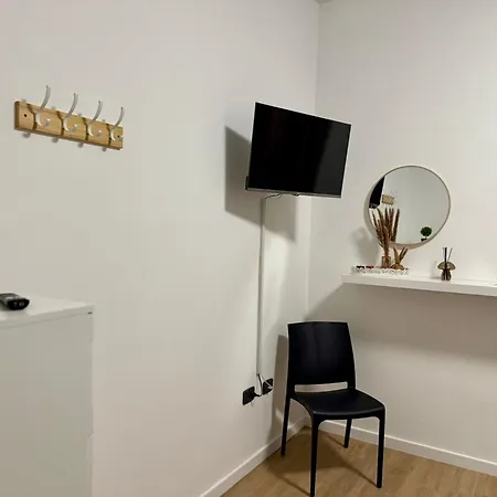 公寓 Dea Bendata A Frodite 帕莱斯特里纳