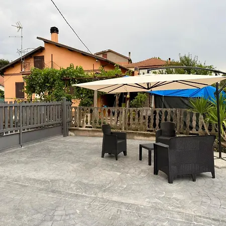 Dea Bendata A Frodite 公寓 帕莱斯特里纳